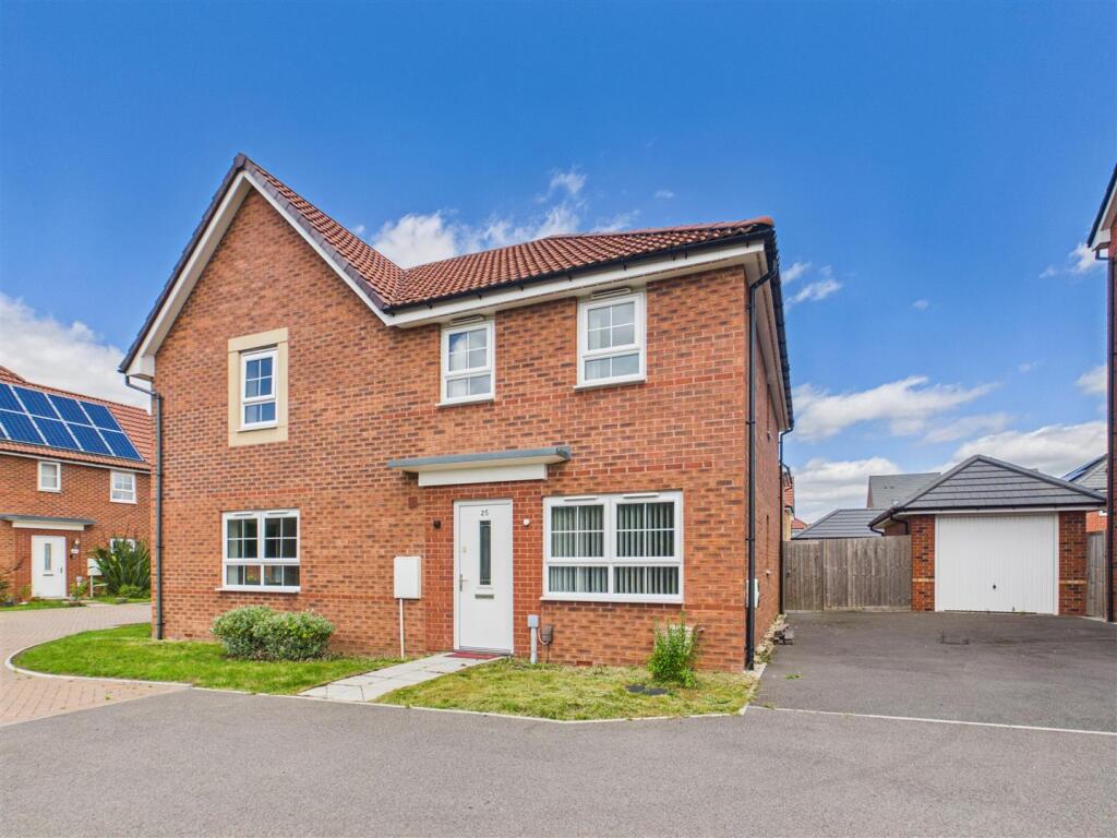Main image of property: Lapwing Place, Coventry * VACANT & NO UPWARD CHAIN *