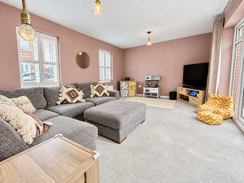 House in Biggleswade, Central Bedfordshire - View 3