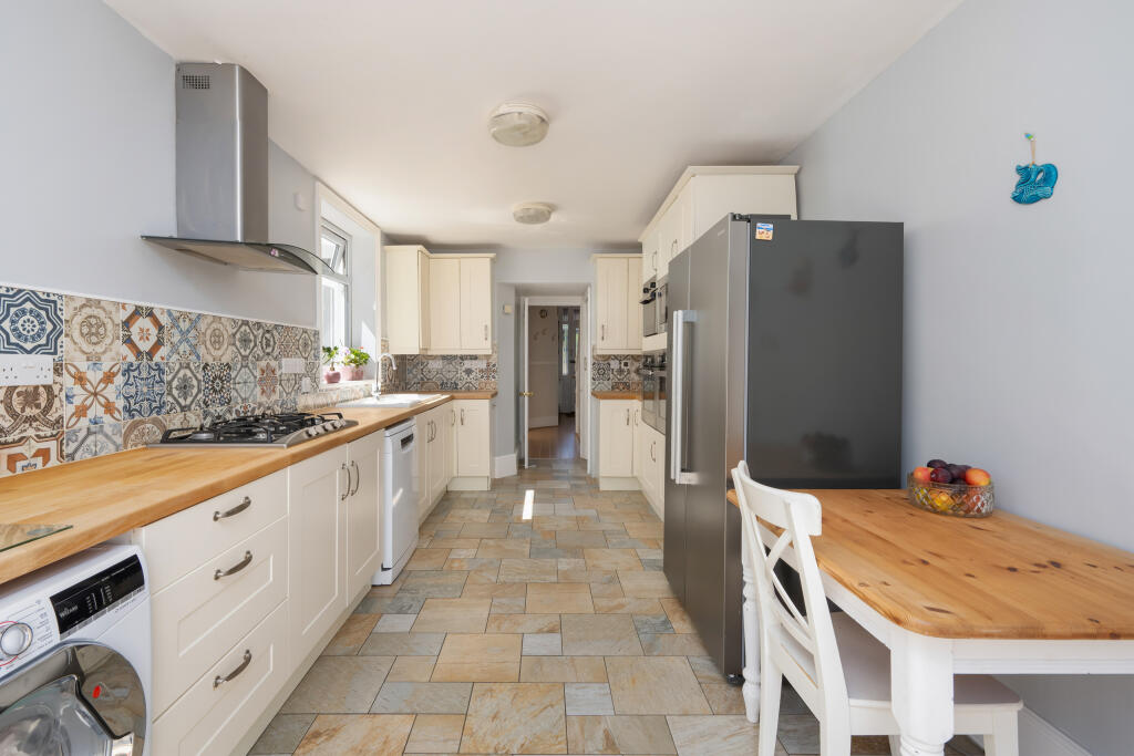 House in Canterbury - View 4