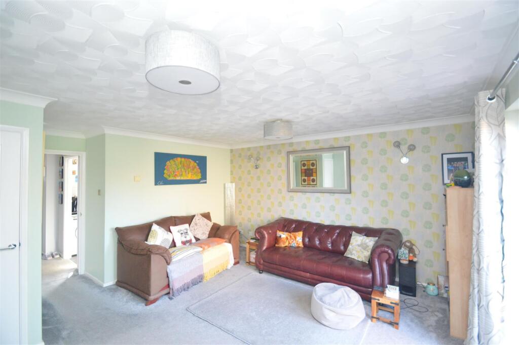 House in Carisbrooke, Gunville, Newport - View 5