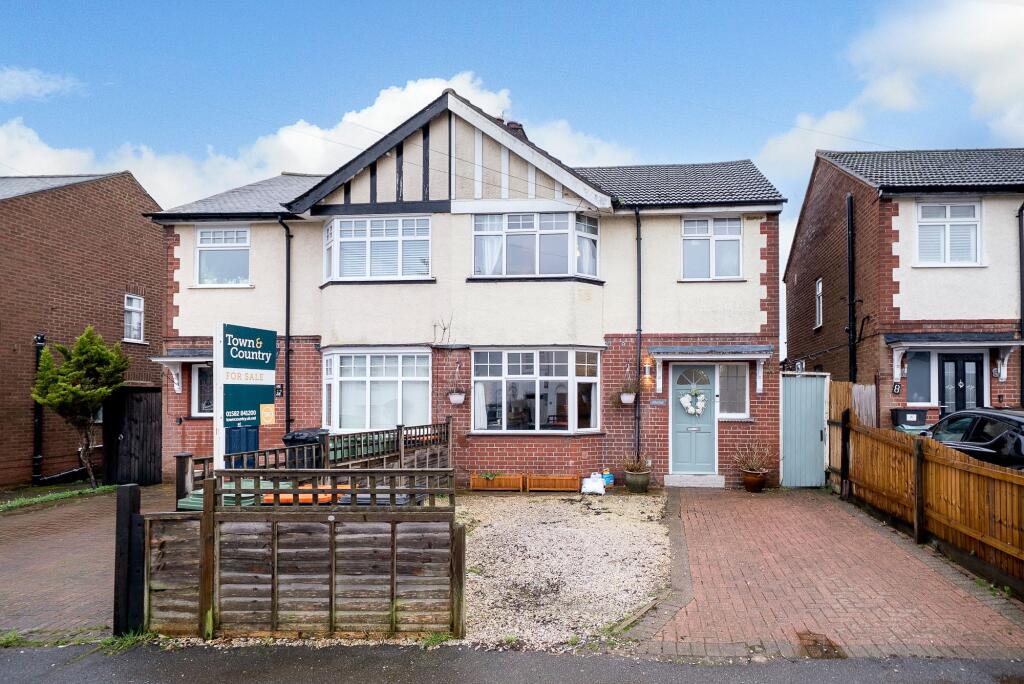 Main image of property: Front Street, Slip End, LU1