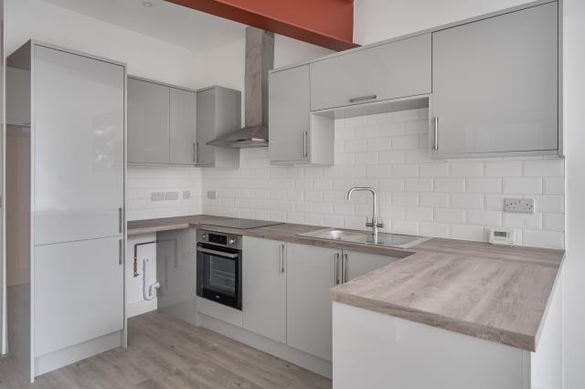 Apartment in South Oxfordshire, Didcot - View 5