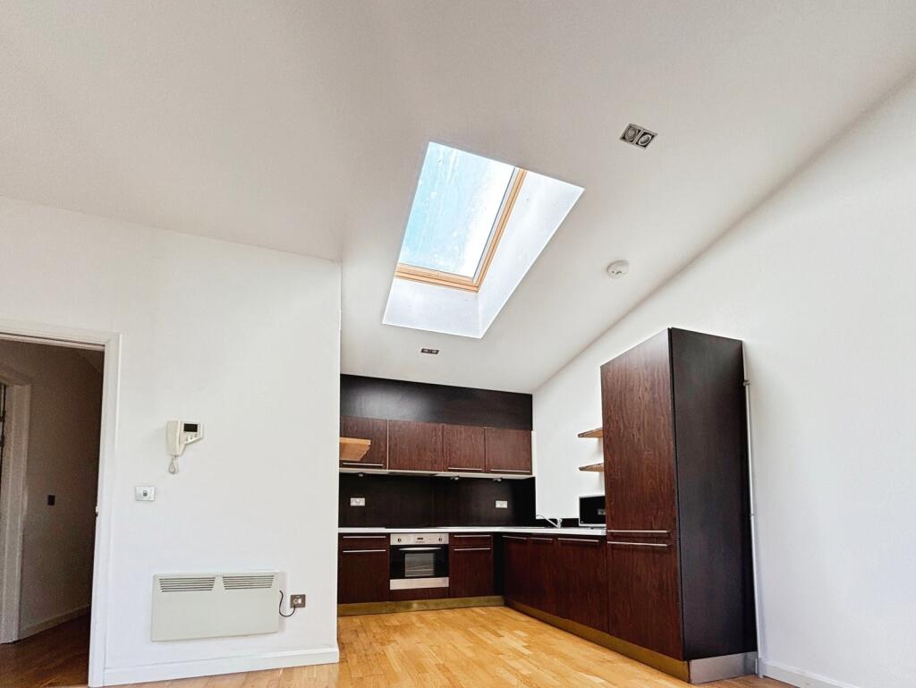Apartment in Cardiff - View 4