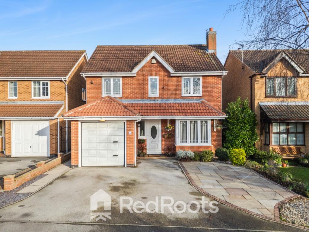 4-bed detached on Red House Lane, Adwick-Le-Street, Doncaster, South Yorkshire, DN6, £300,000