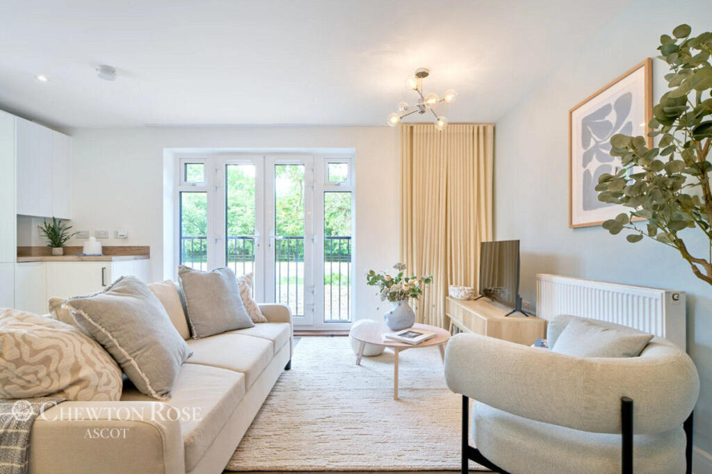 Apartment in Slough - View 3