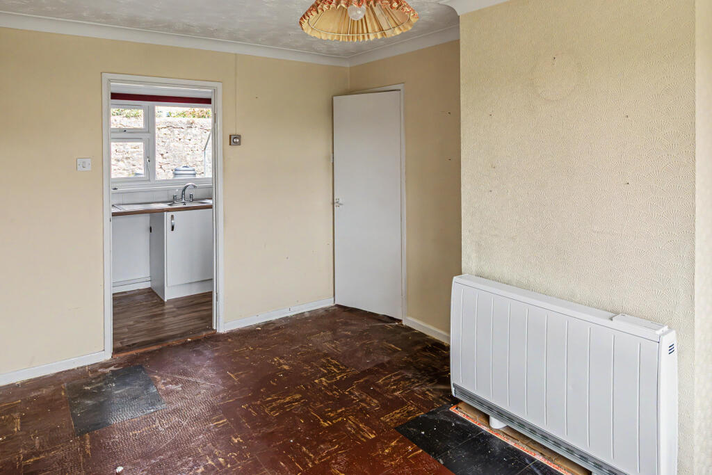 122 Reids Piece, Purton, Wiltshire, SN5 4AY photo 5