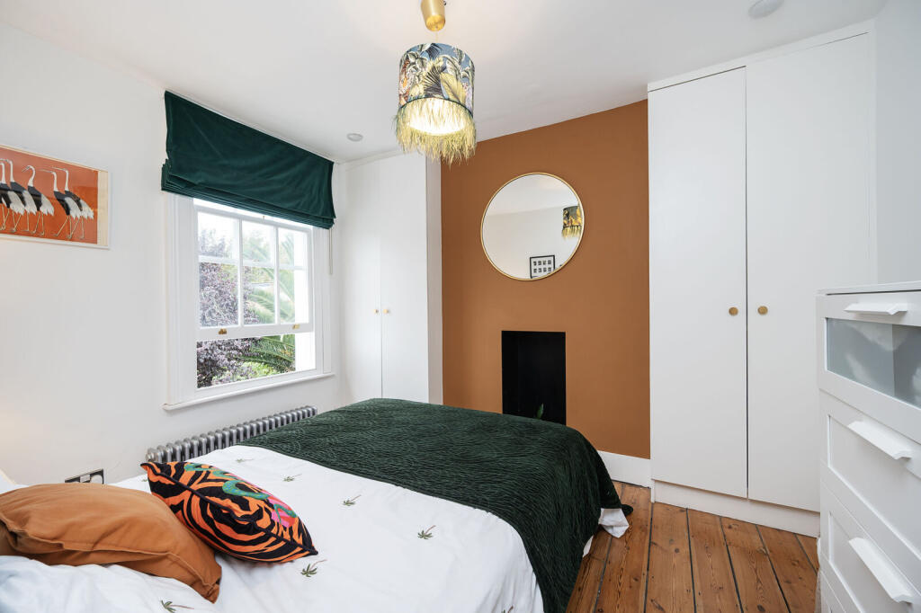 Apartment in London, Globe Town, Stepney - More