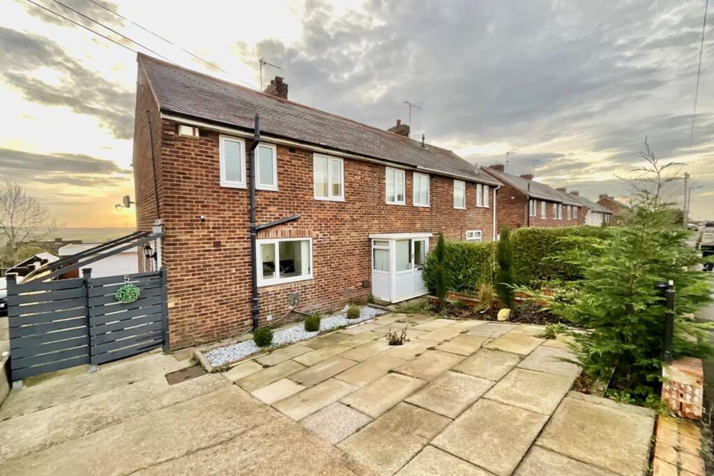 3-bed semi-detached on Larch Road, Maltby, Rotherham, S66 8AZ, £190,000