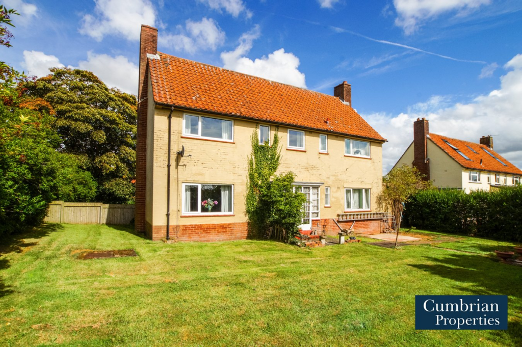 3-bed detached on Centurions Walk, Carlisle, CA3, £289,999