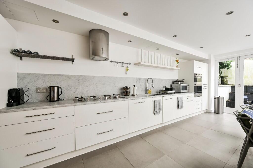 3 bedroom terraced house for rent