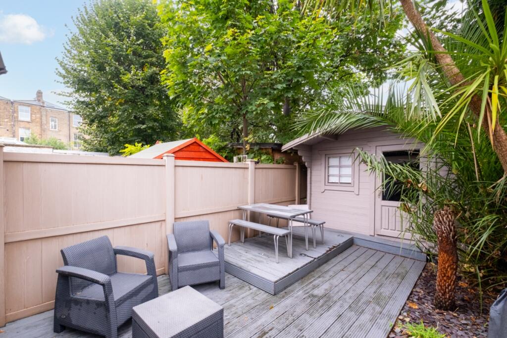 Apartment in London, Myatt's Fields, Loughborough Junction - More