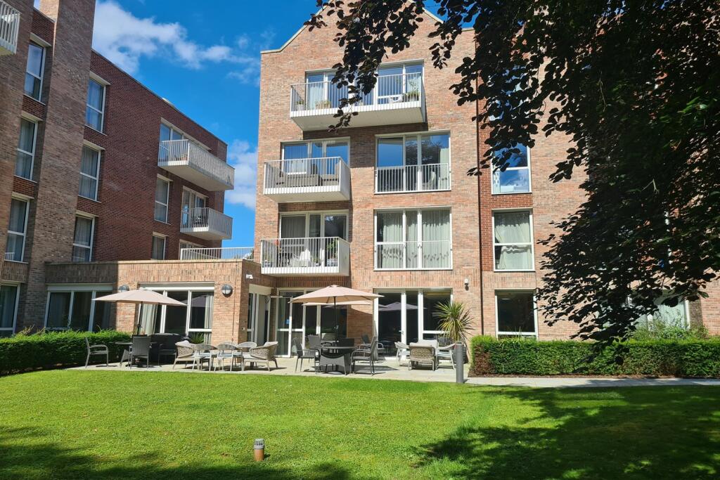 Main image of property: Chapelwood, Alderley Road, Wilmslow