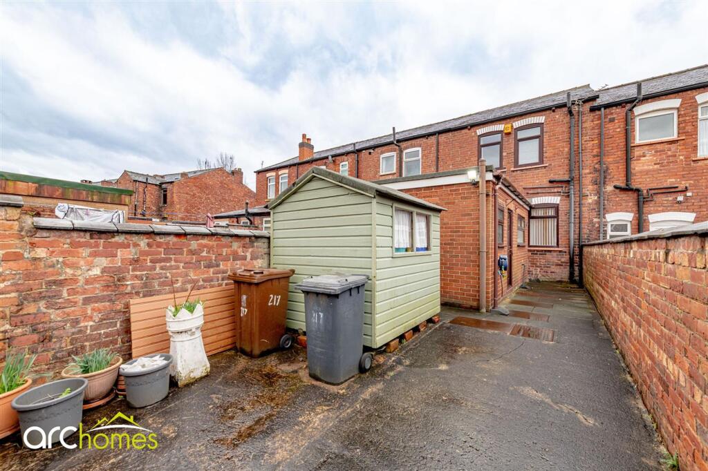 House in Wigan, Abram - View 4