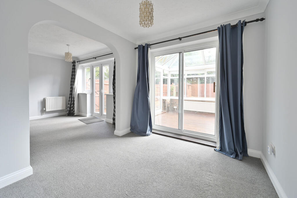 House in Watford - View 4