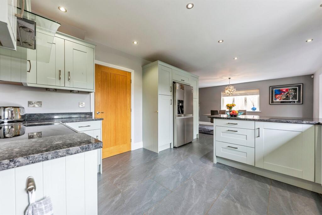 House in South Kesteven, Grantham - View 4