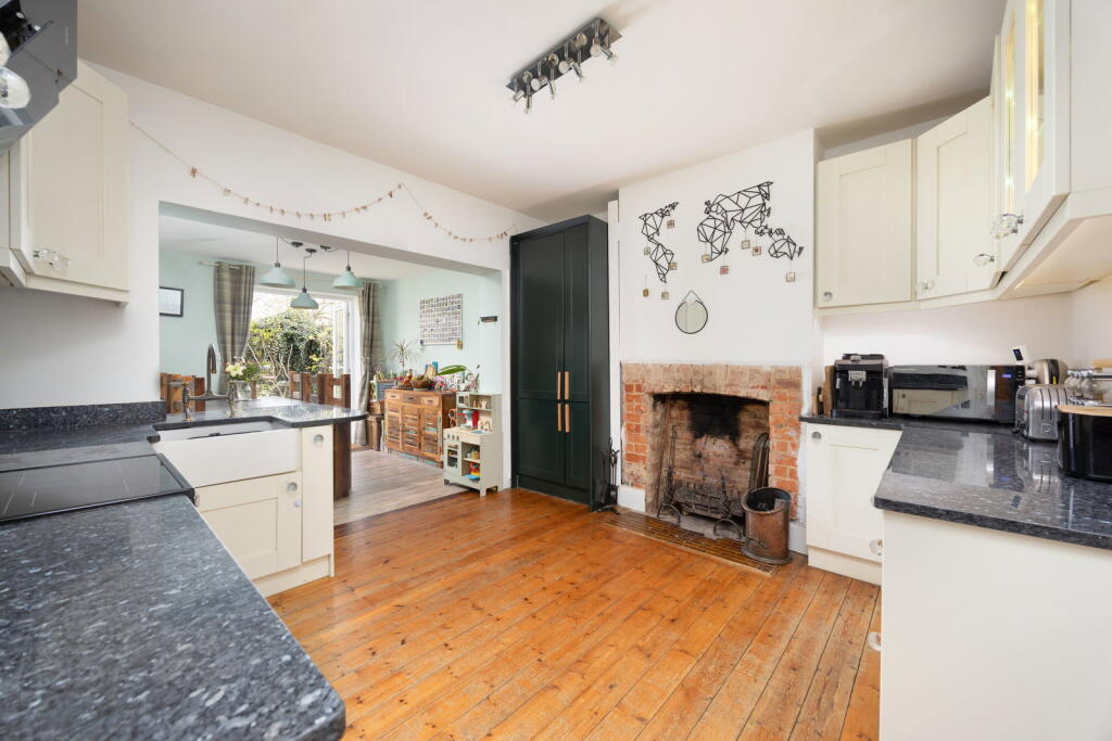 Additional image 3 of Clarendon Avenue, Trowbridge, Wiltshire, BA14 7BN