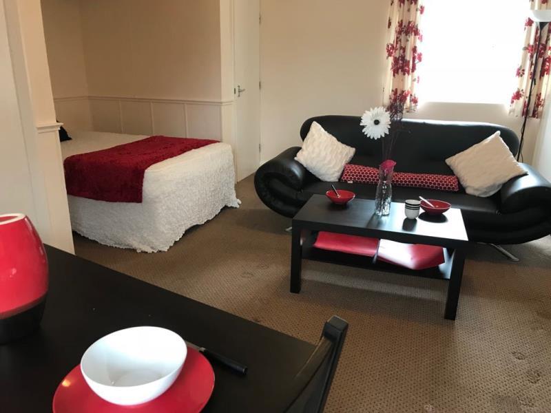 Main image of property: 40 Cumberland Court