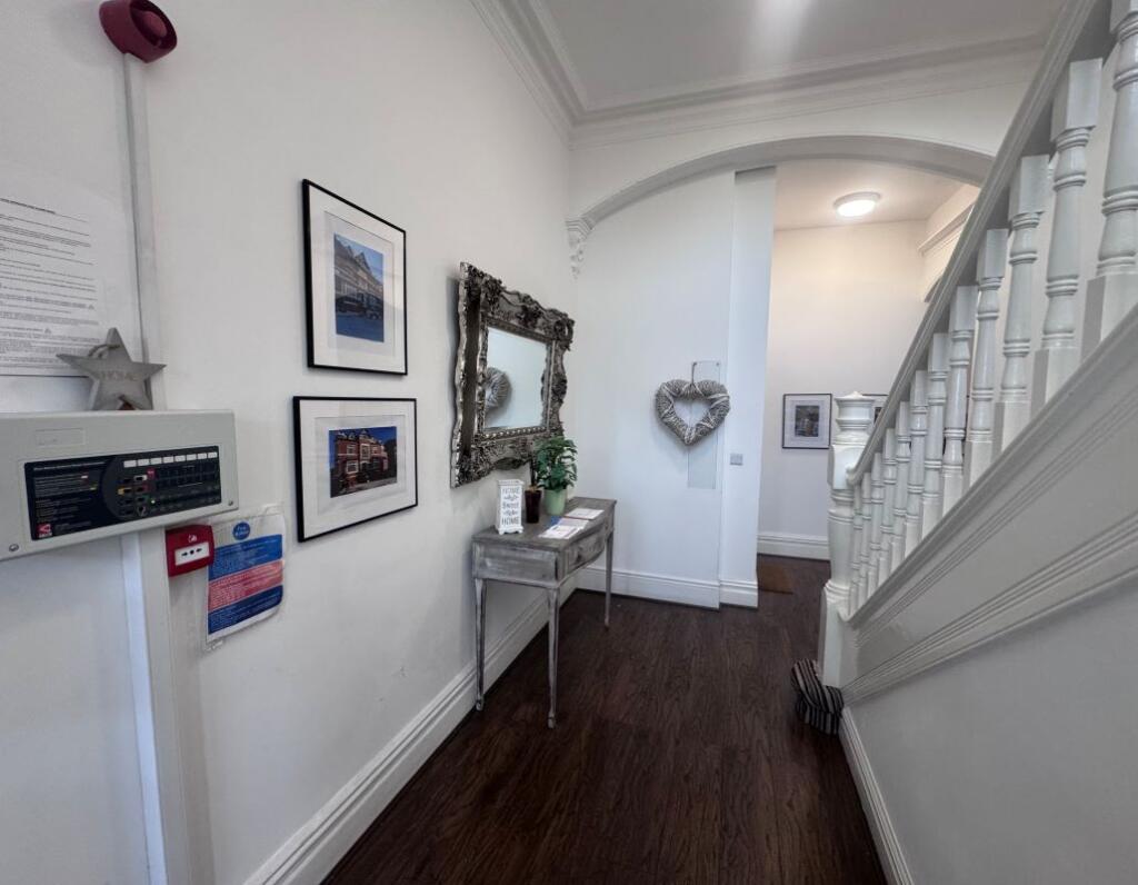 Apartment in Sefton, Liverpool City Region - View 4