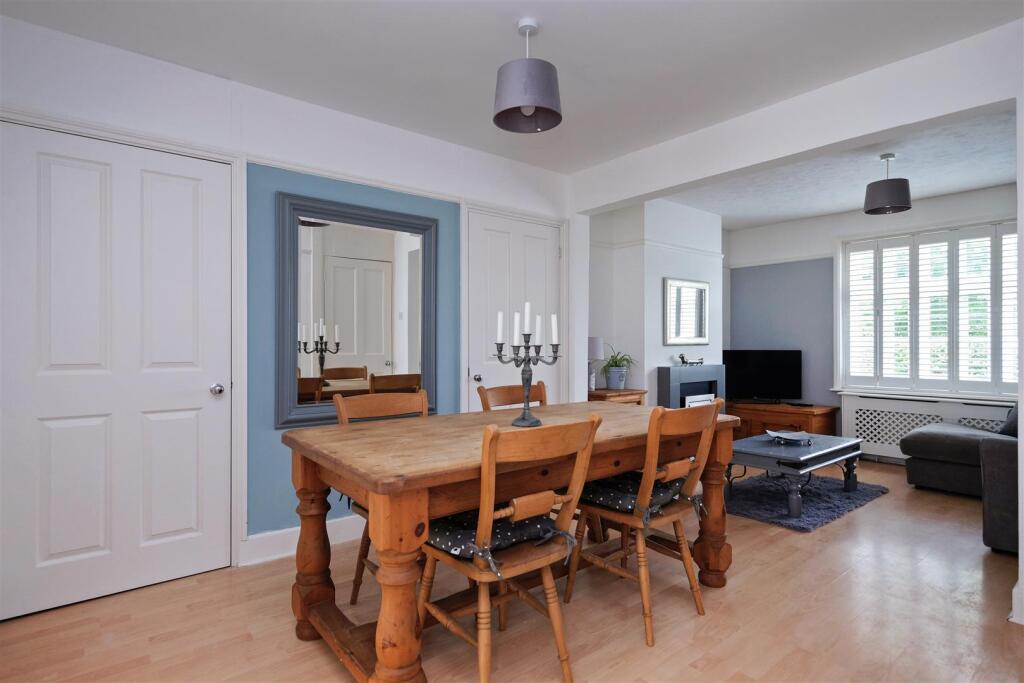 Cornwallis Circle, Whitstable photo 4