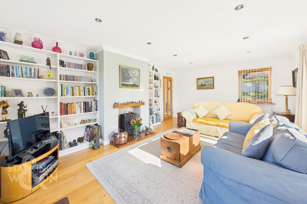 House in Norwich - More