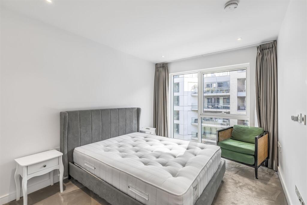 Apartment in London - More