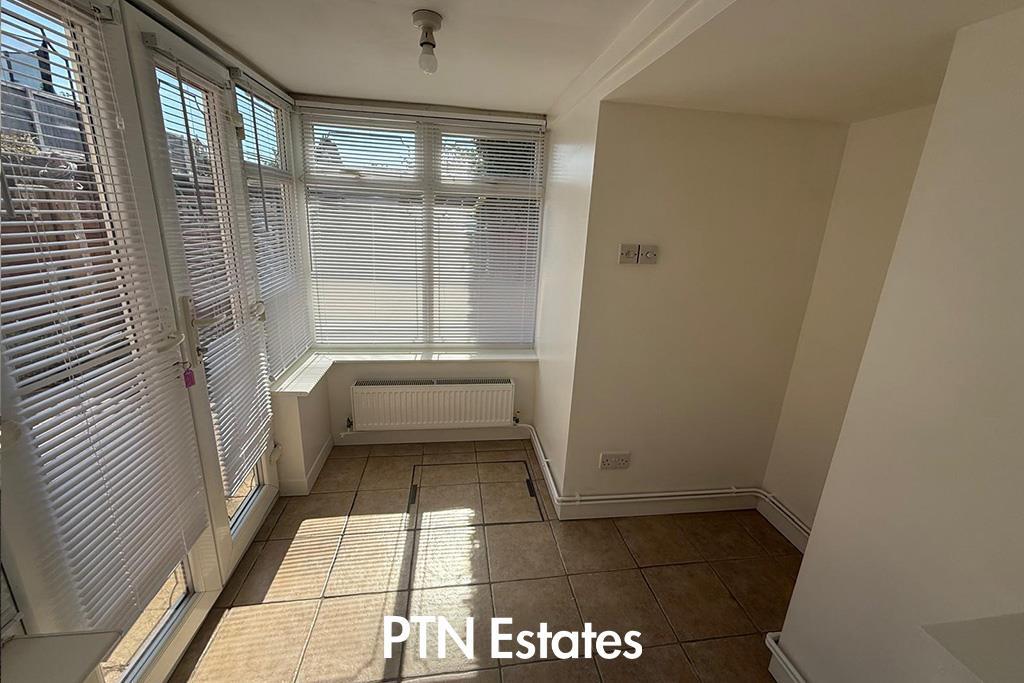 Apartment in Dudley - View 4