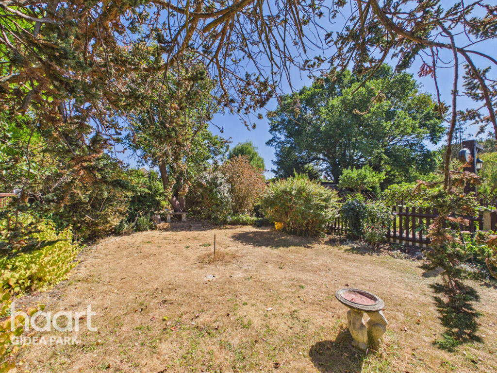 Hyland Way, Hornchurch photo 4