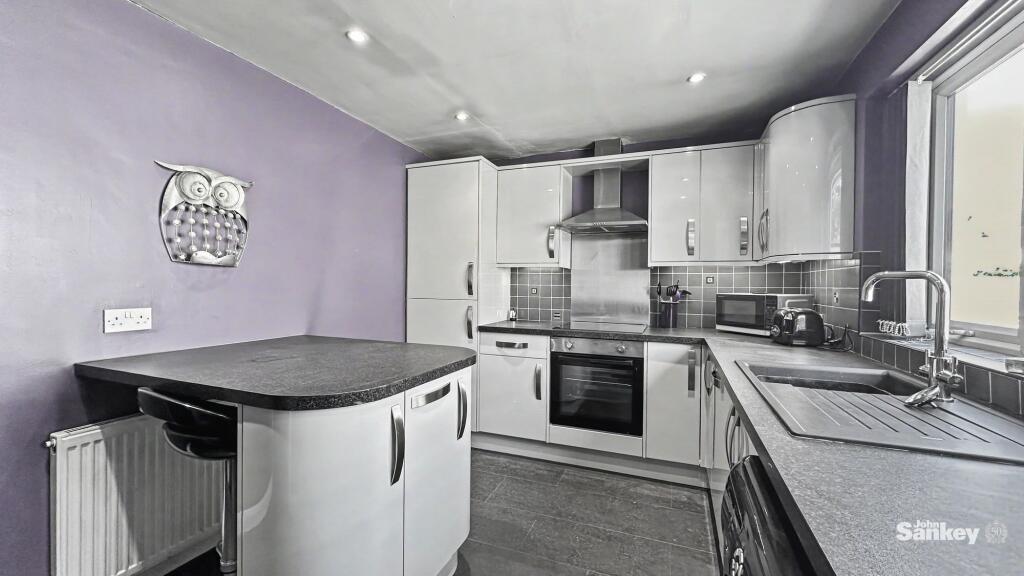 Windsor Gardens, Mansfield, NG18 photo 3