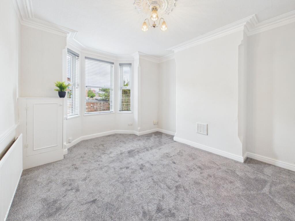House in Gedling - More