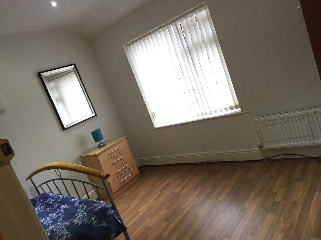 1 bedroom flat share for rent