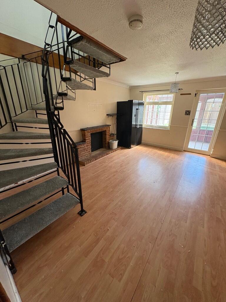 Hambledon Close, Uxbridge – pohled 5