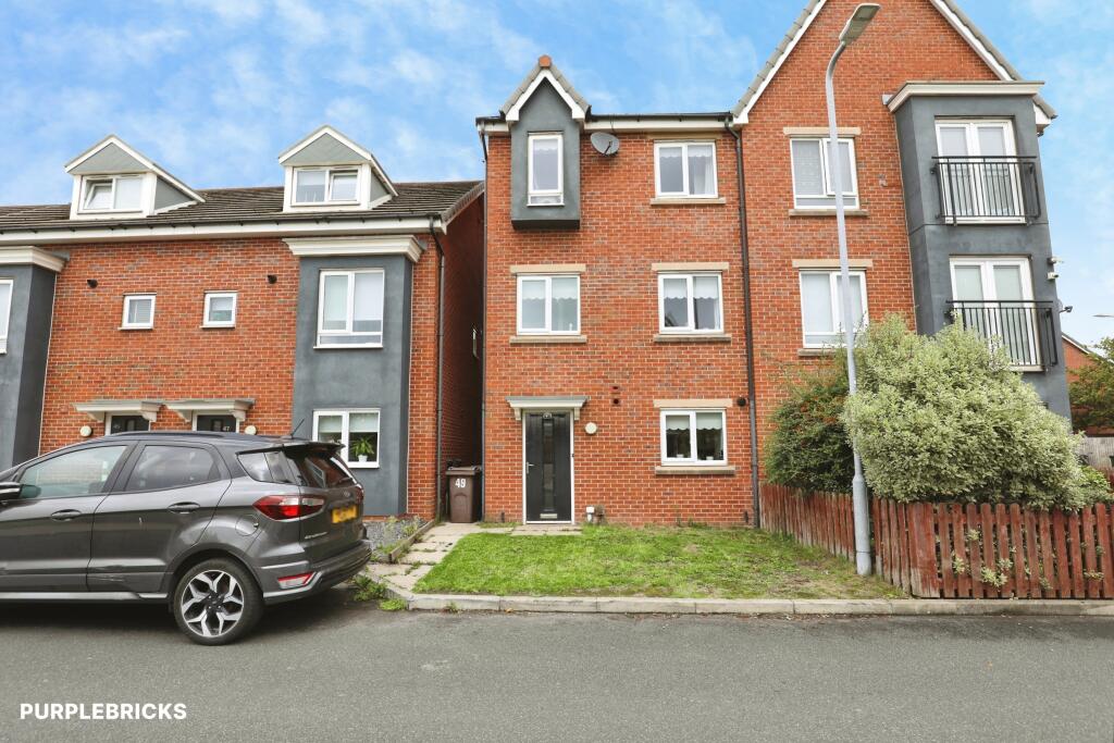 House in Sefton, Liverpool City Region - More