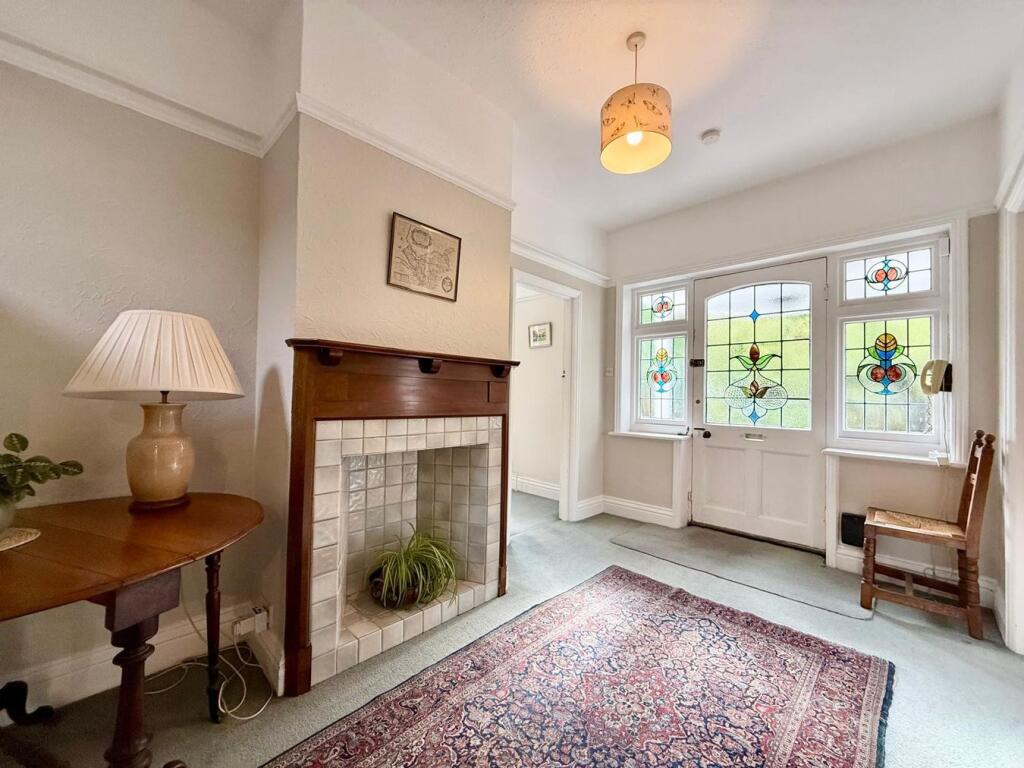 Compton Avenue, Lilliput, BH14 photo 4