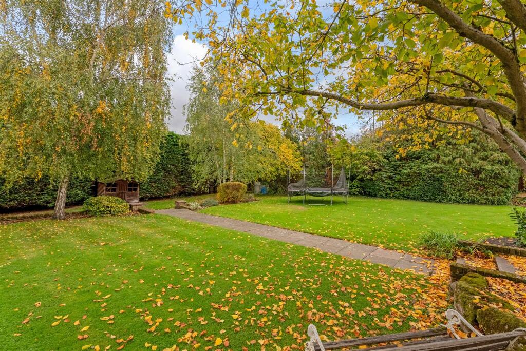 Oakwood Close, Chislehurst photo 4