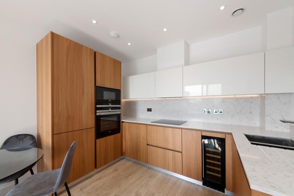 Apartment in London - View 3