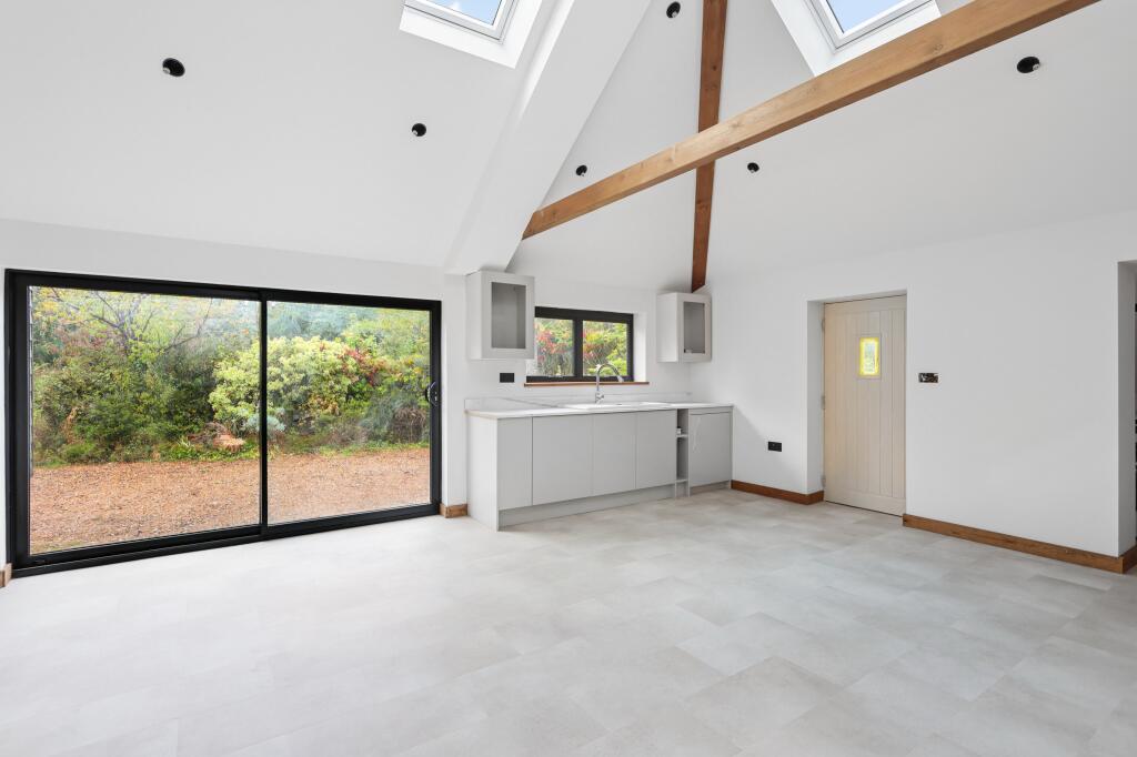 House in Guildford - View 3
