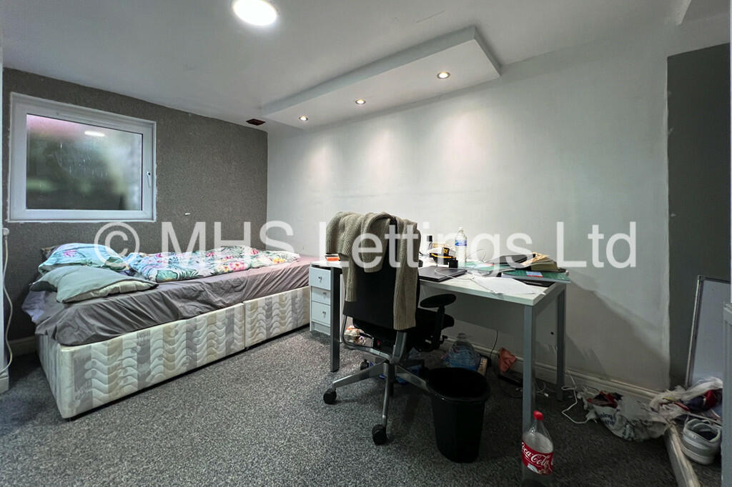 6 bedroom terraced house for rent