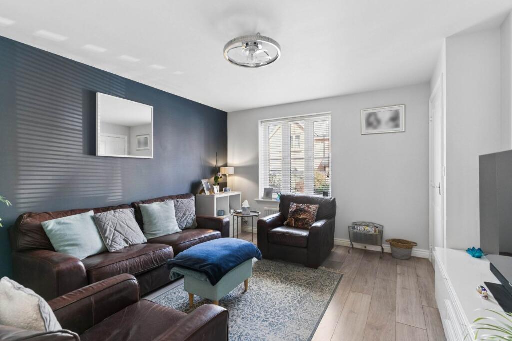 House in Luton, Pitstone - View 3