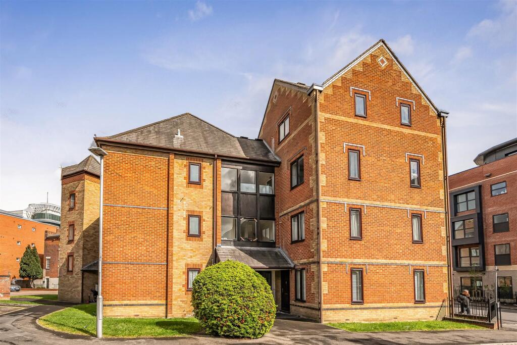 Main image of property: Regent Court, Reading, Berkshire
