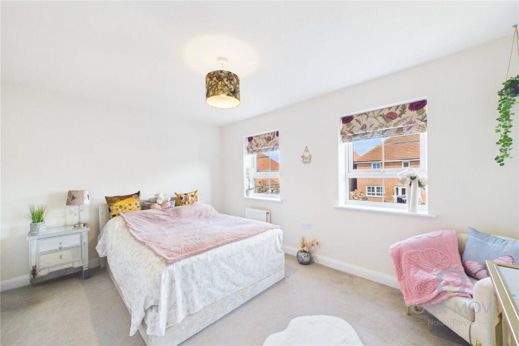 House in Northampton, Overstone - View 4