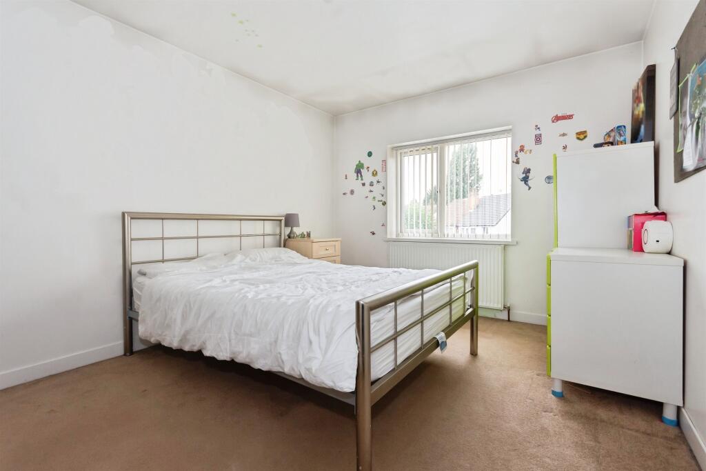 House in Sandwell, West Midlands - More