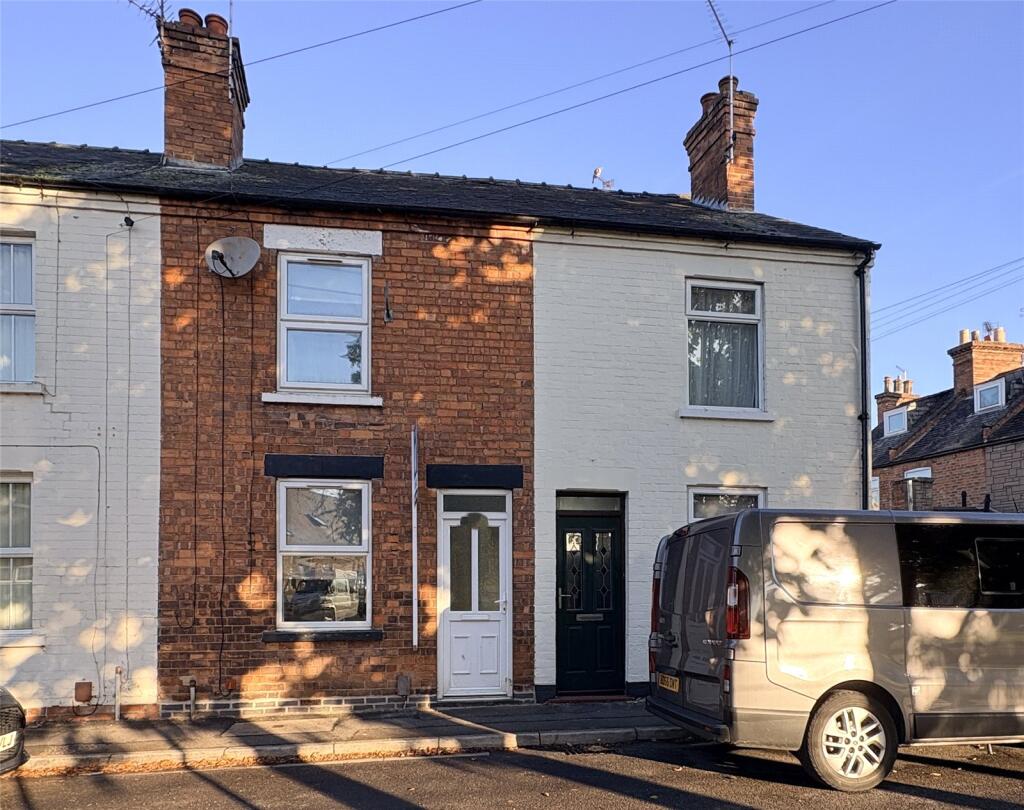 Main image of property: Lovers Lane, Newark, Notts, NG24