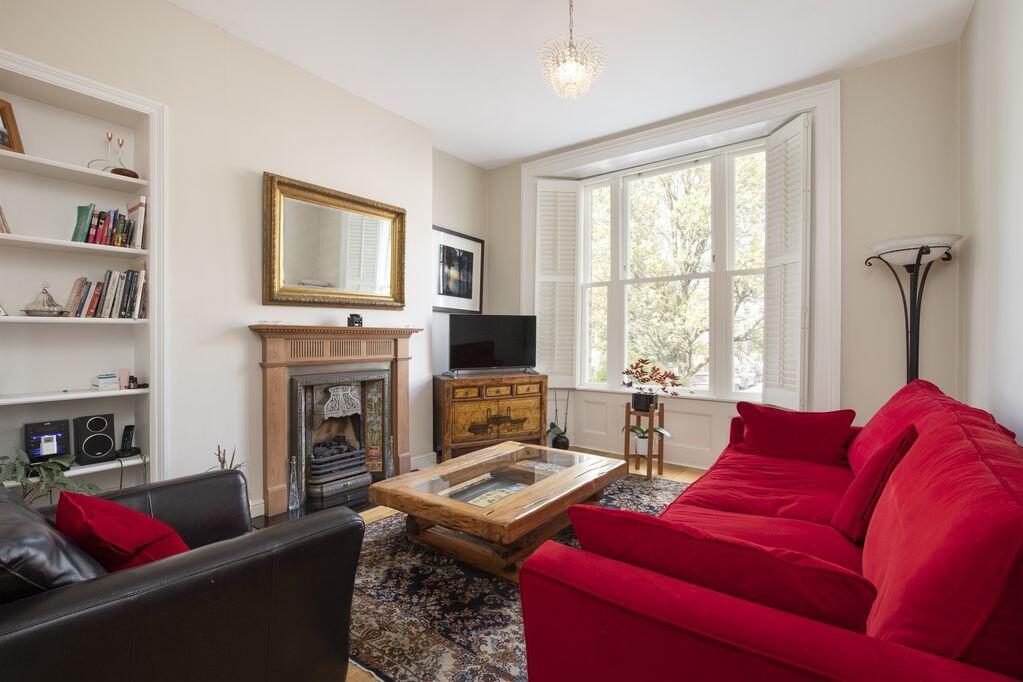 Apartment in London - View 3