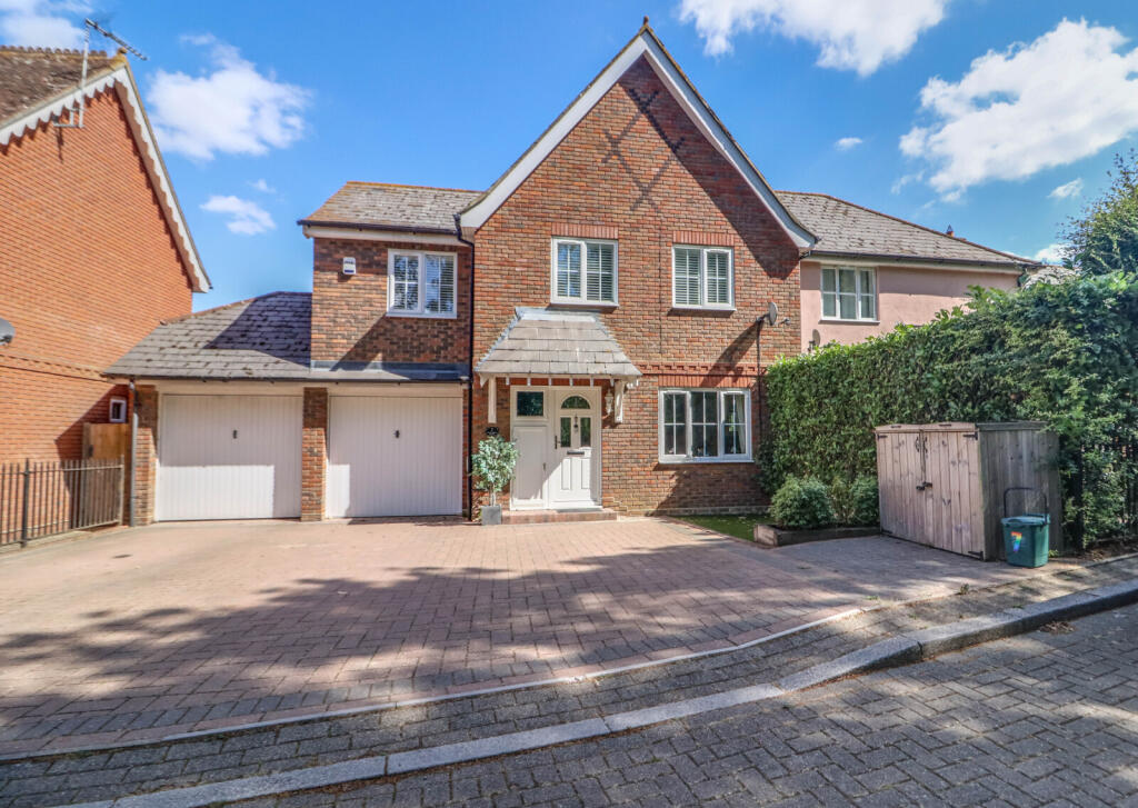Main image of property: Great Notley Avenue, Great Notley, CM77