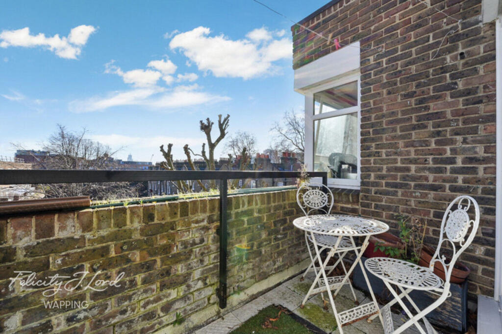 1-bed terraced on Commercial Road, London E1, £280,000