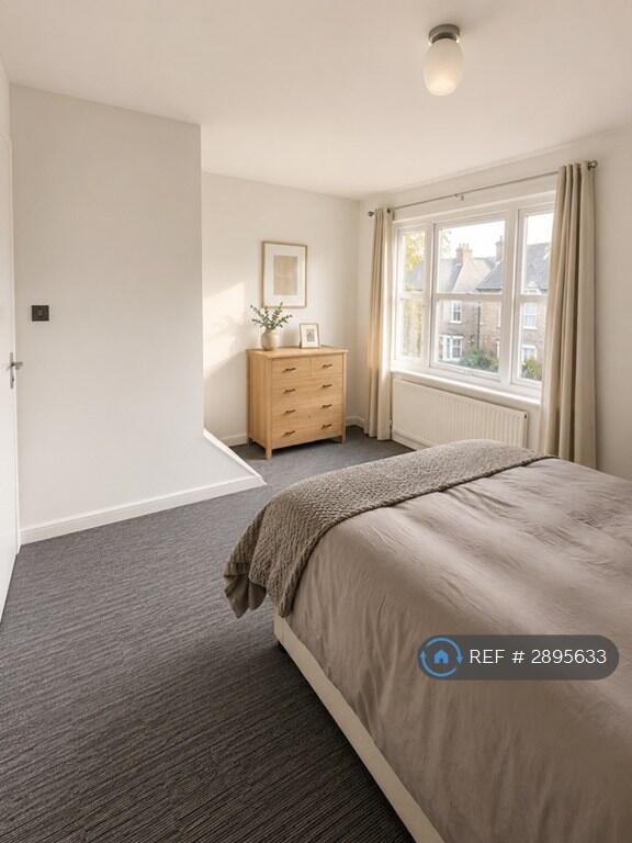 House in London - View 4