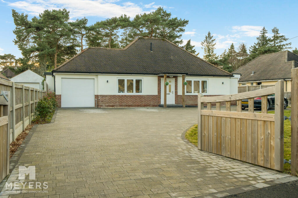 4-bed bungalow on Abbey Road, Ferndown, BH22 0, £735,000