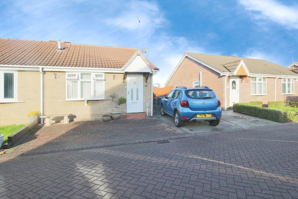 Main image of property: Alderson Mews, Hull, HU9 1EE