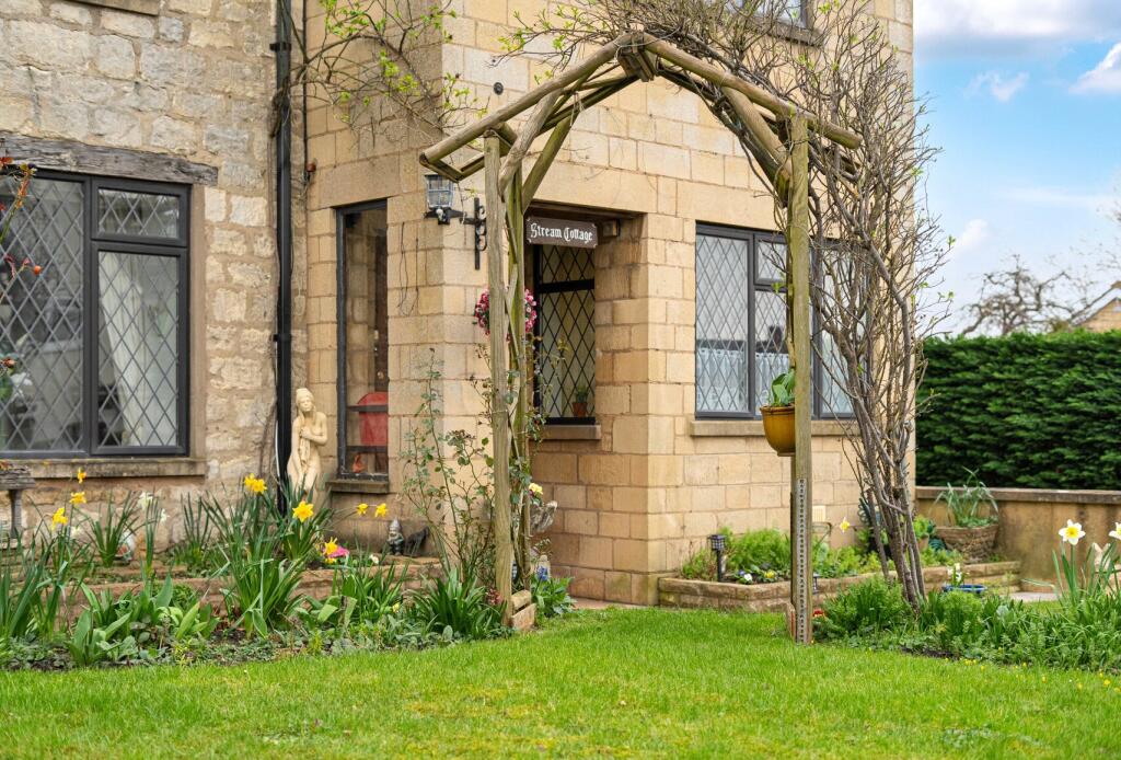 Main image of property: Woodcock Lane, Stonehouse, Gloucestershire, GL10