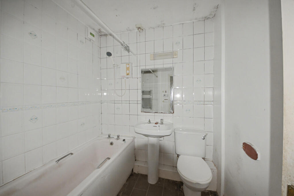 Additional image 8 of 25 Northcotts, Hatfield, Hertfordshire, AL9 5ES